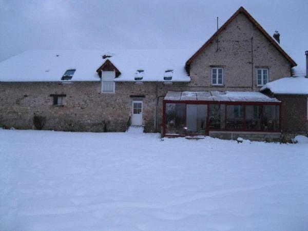 Au Jardin Fleuri Villa Vauxaillon Luaran gambar